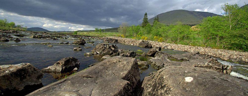 Bridge Of Orchy Hotel Bridge of Orchy Exterior foto
